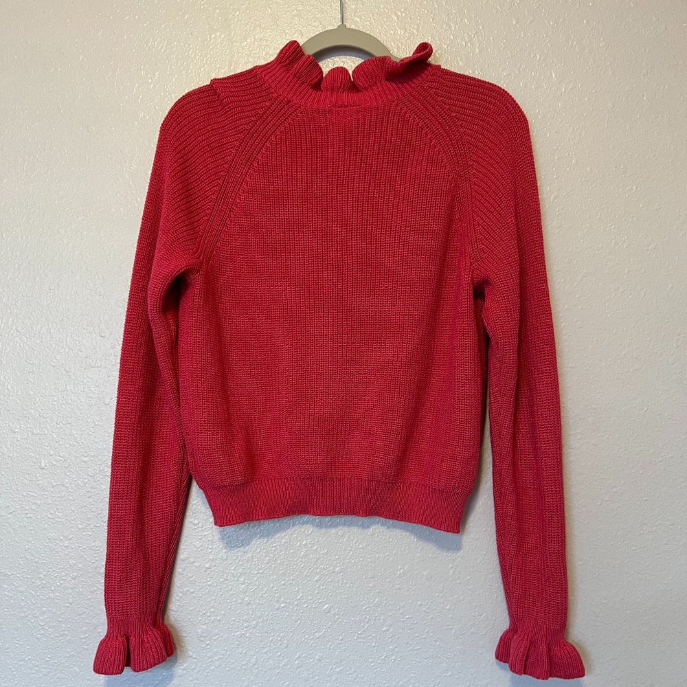 3/$30 H&M Raspberry Ruffle Knit Top | Size M - Picture 4 of 6